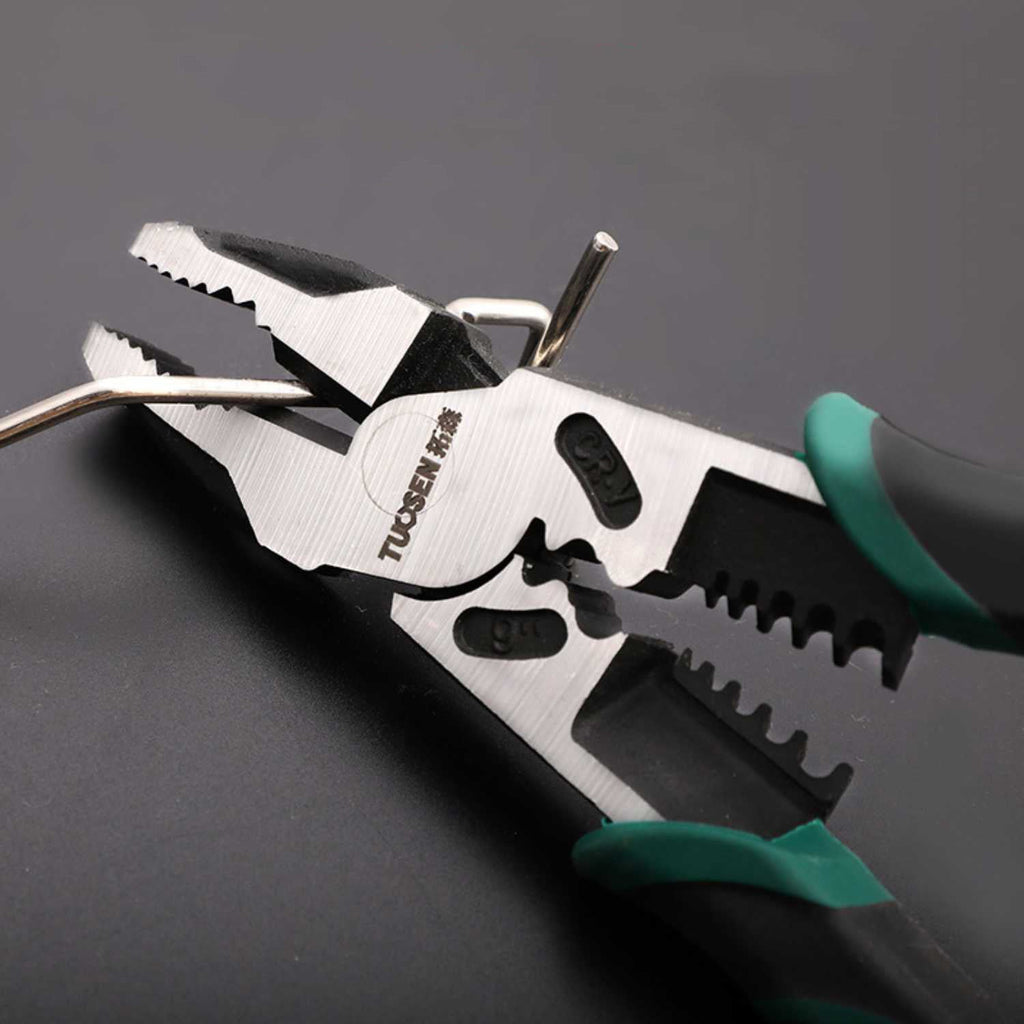 Multifunctional wire cutting pliers