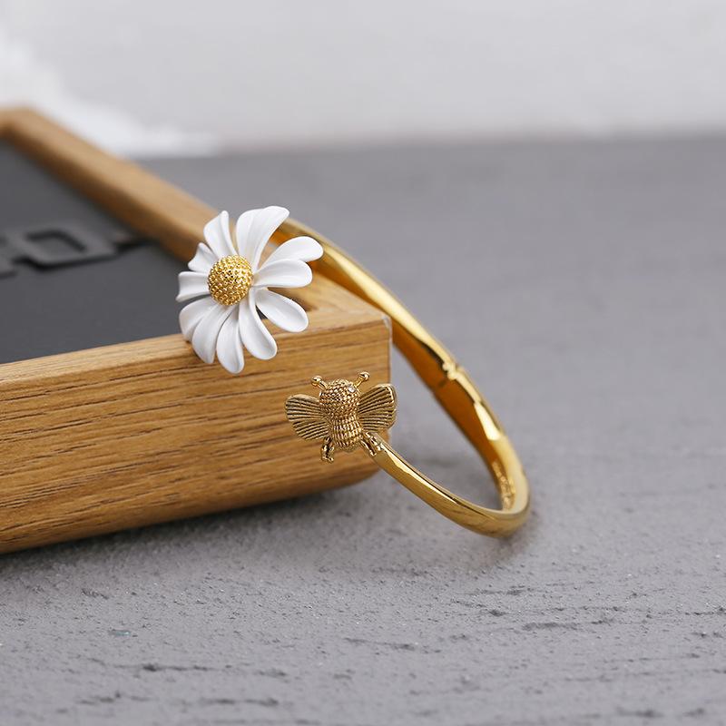 Bee Bracelet
