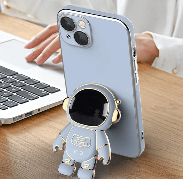 Astronaut phone case