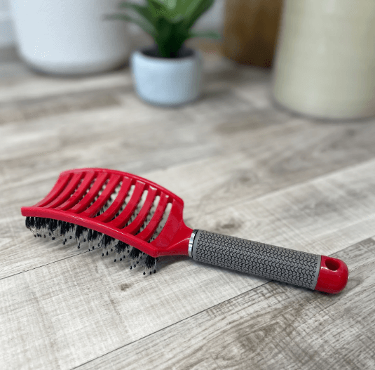 Doll brush