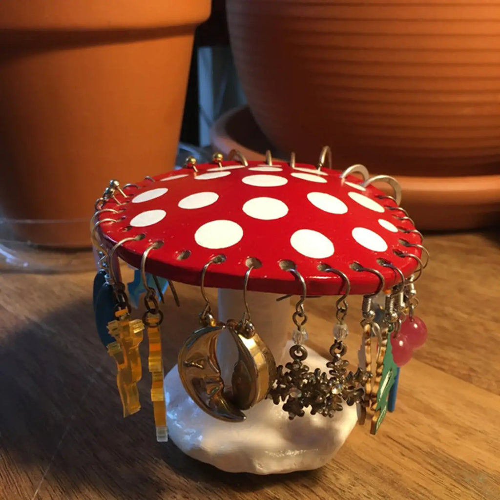 Mushroom jewelry holder