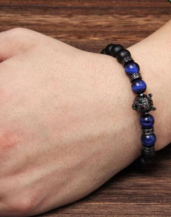 Wolf tiger eye beaded bracelet