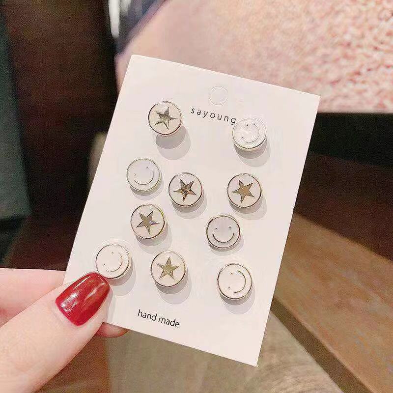 Women Elegant Brooch