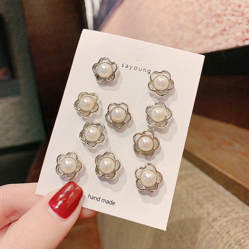 Women Elegant Brooch