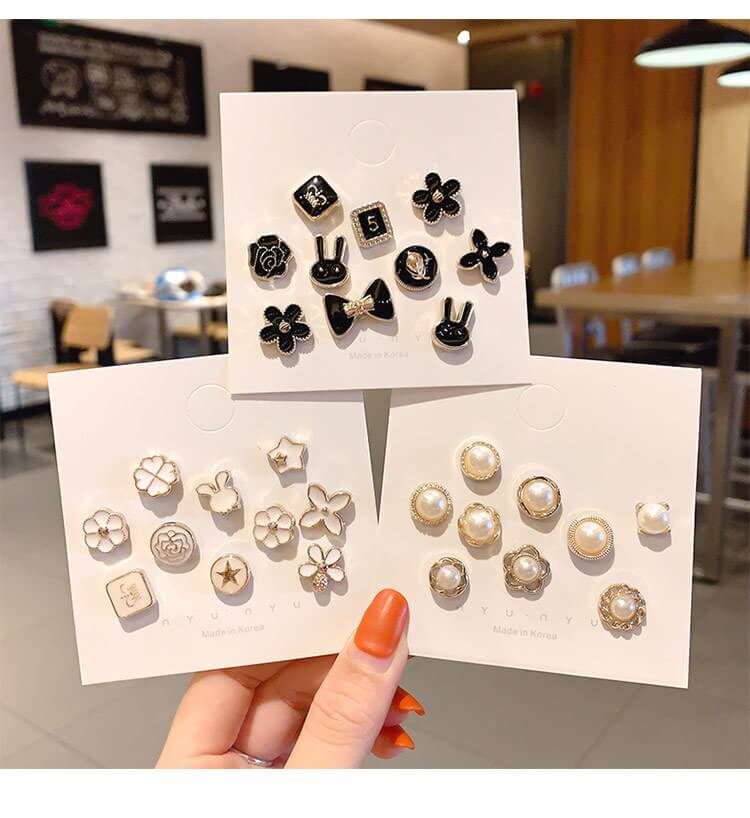 Women Elegant Brooch
