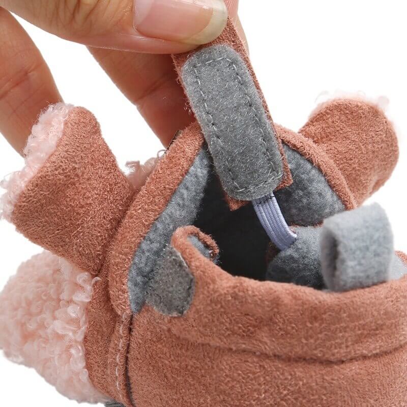 Lamb design baby shoes