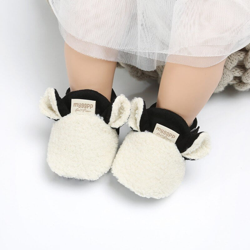 Lamb design baby shoes
