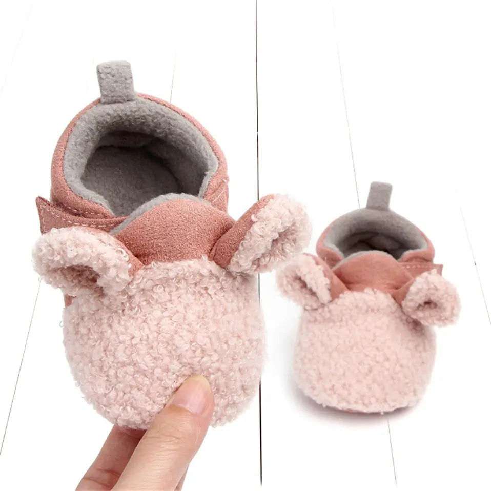 Lamb design baby shoes