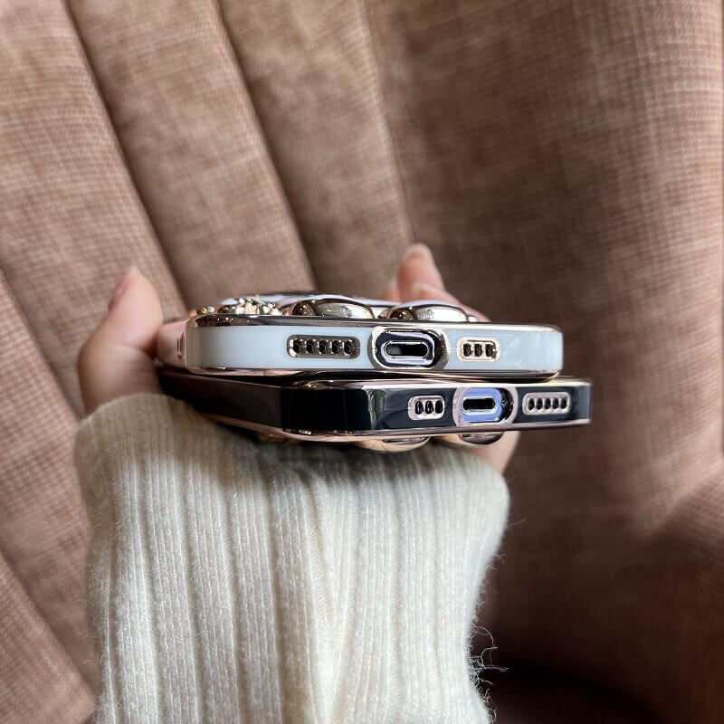 Astronaut phone case